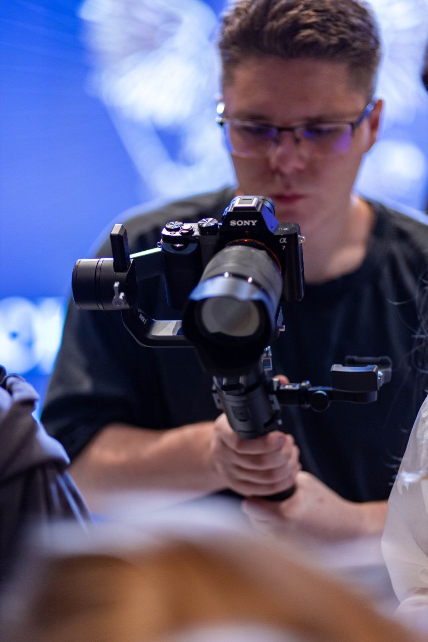 Видеограф за работой